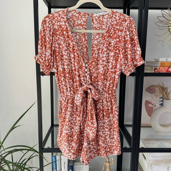 Abercrombie & Fitch Orange White Floral Short Sleeve Bow Front Romper XS Petite - Picture 1 of 8